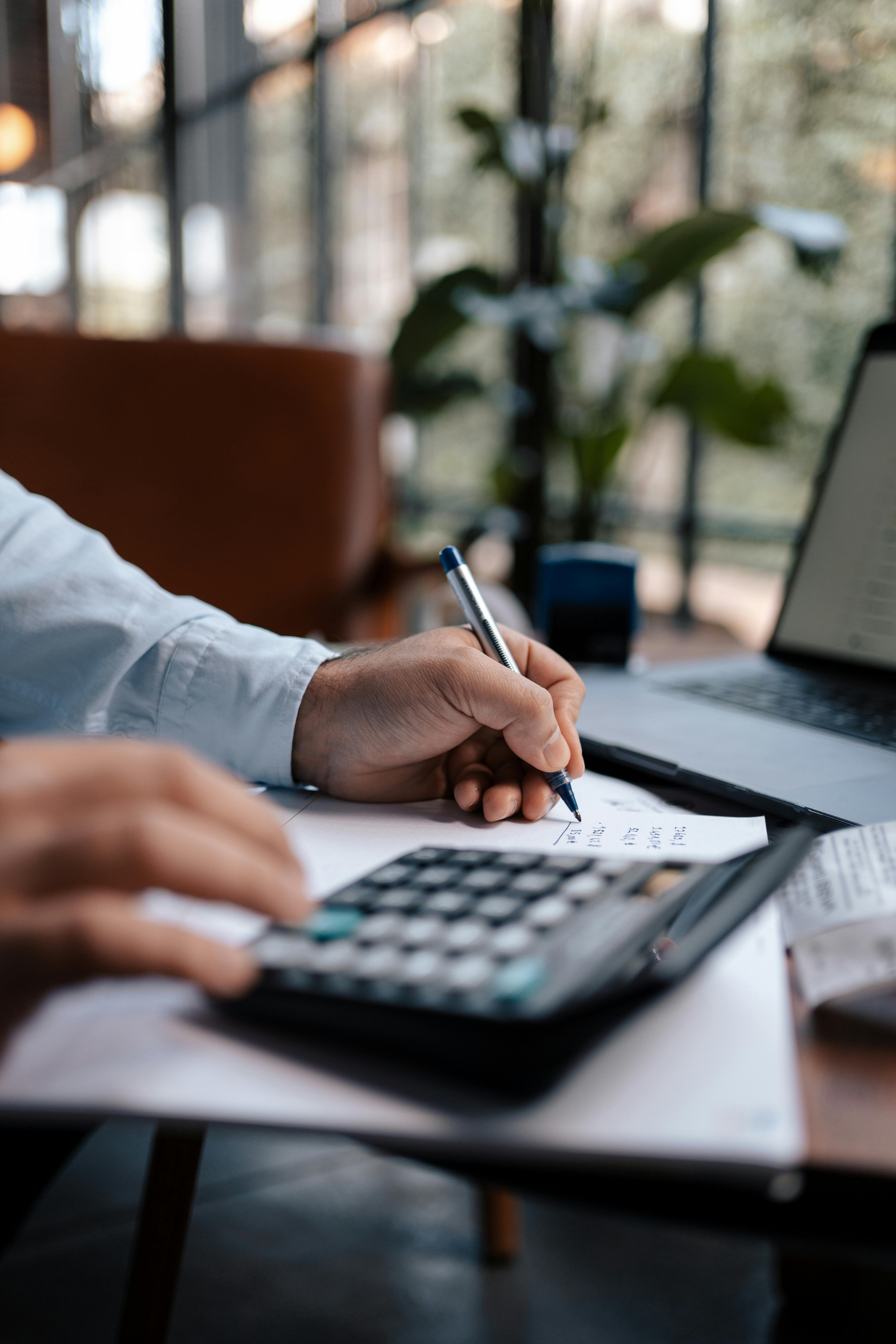 Charges patronales restauration 2026 : pourquoi le coût du travail remonte